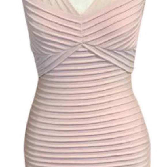 Calvin Klein blush body con dress - Picture 3 of 12